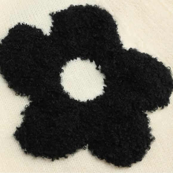 Oversized Cream Floral Grandma Cardigan - Picture 4 of 9